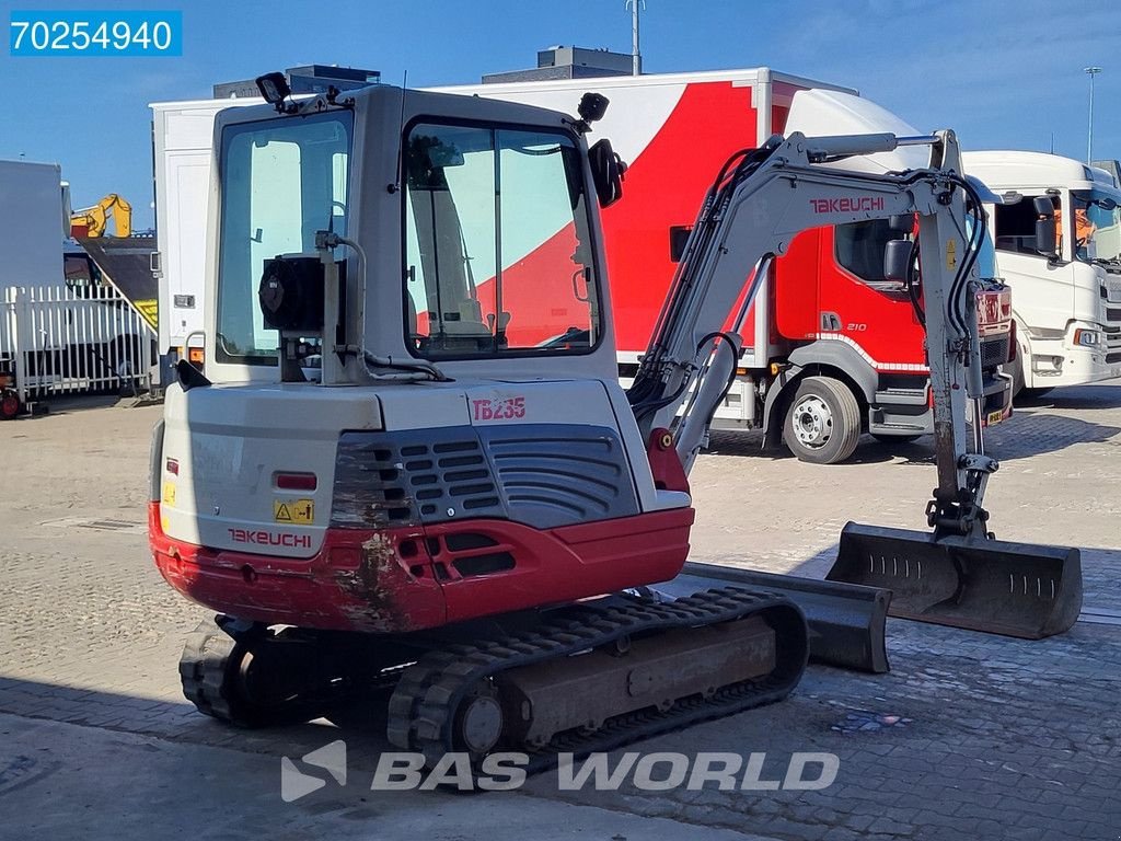 Minibagger del tipo Takeuchi TB235, Gebrauchtmaschine en Veghel (Imagen 7)