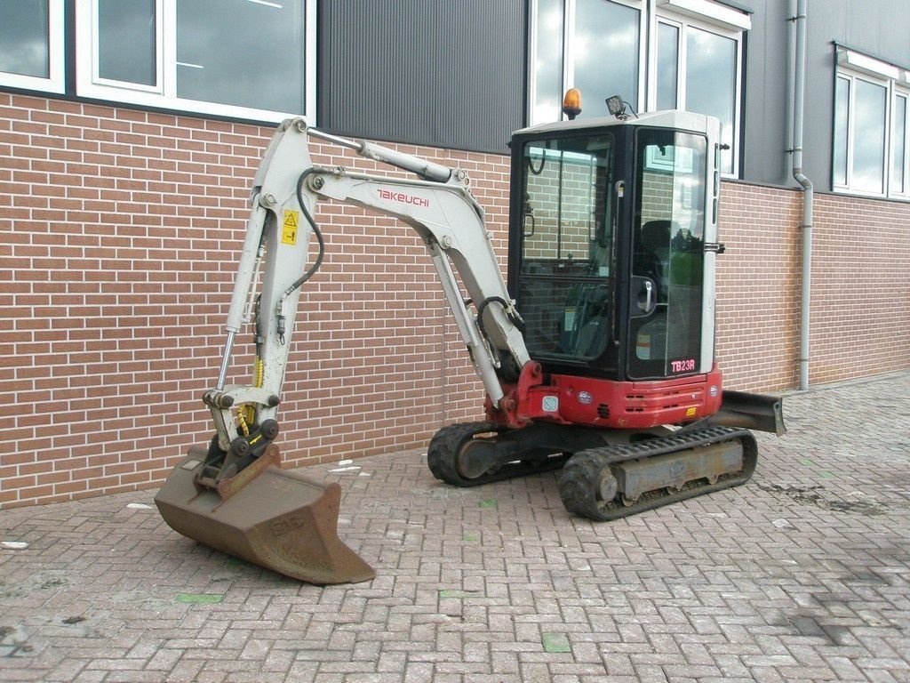 Minibagger del tipo Takeuchi TB23R, Gebrauchtmaschine In Barneveld (Immagine 1)