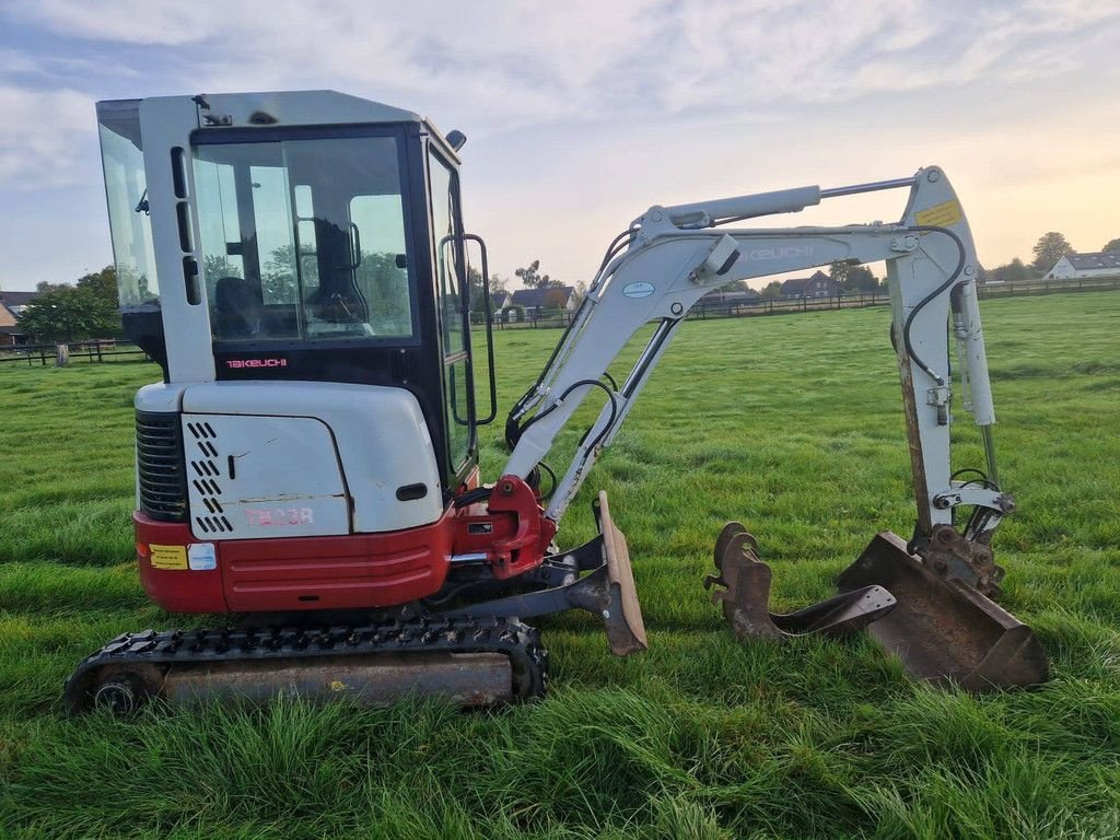 Minibagger του τύπου Takeuchi TB23R, Gebrauchtmaschine σε Antwerpen (Φωτογραφία 4)