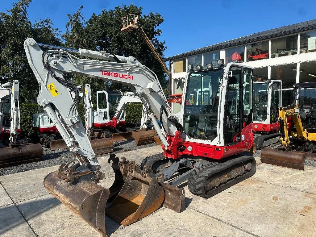 Minibagger tip Takeuchi TB240 Verkocht, Gebrauchtmaschine in Kockengen (Poză 4)