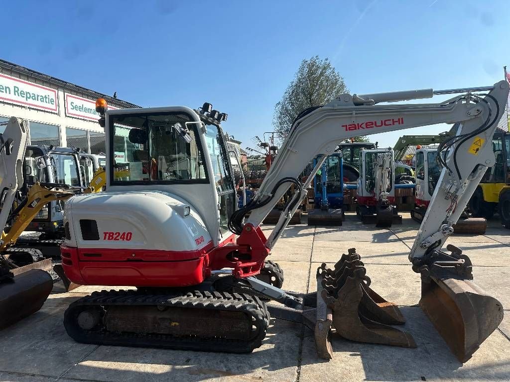 Minibagger Türe ait Takeuchi TB240, Gebrauchtmaschine içinde Kockengen (resim 5)