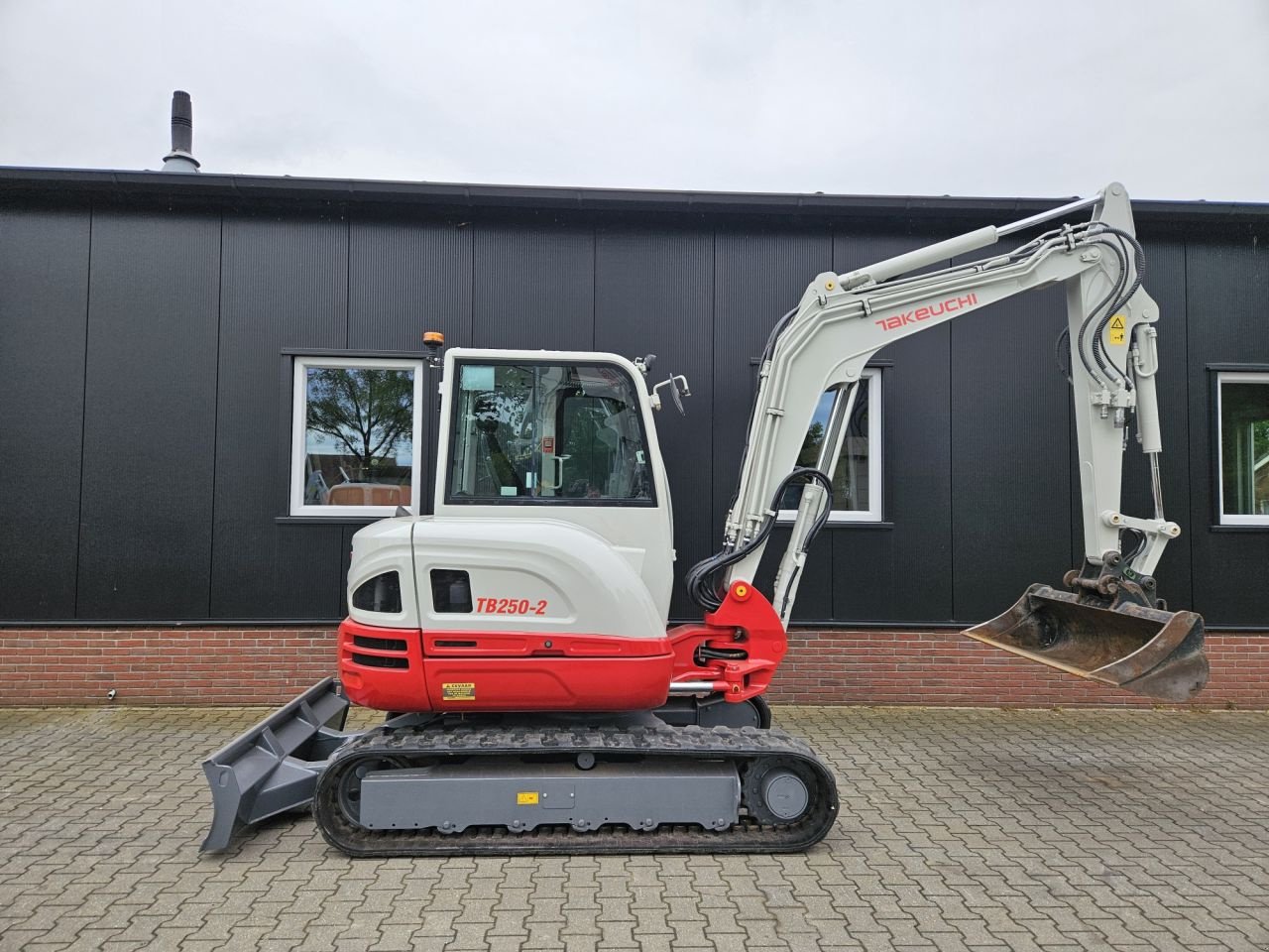 Minibagger του τύπου Takeuchi TB250-2 stage V, Gebrauchtmaschine σε Haaksbergen (Φωτογραφία 9)