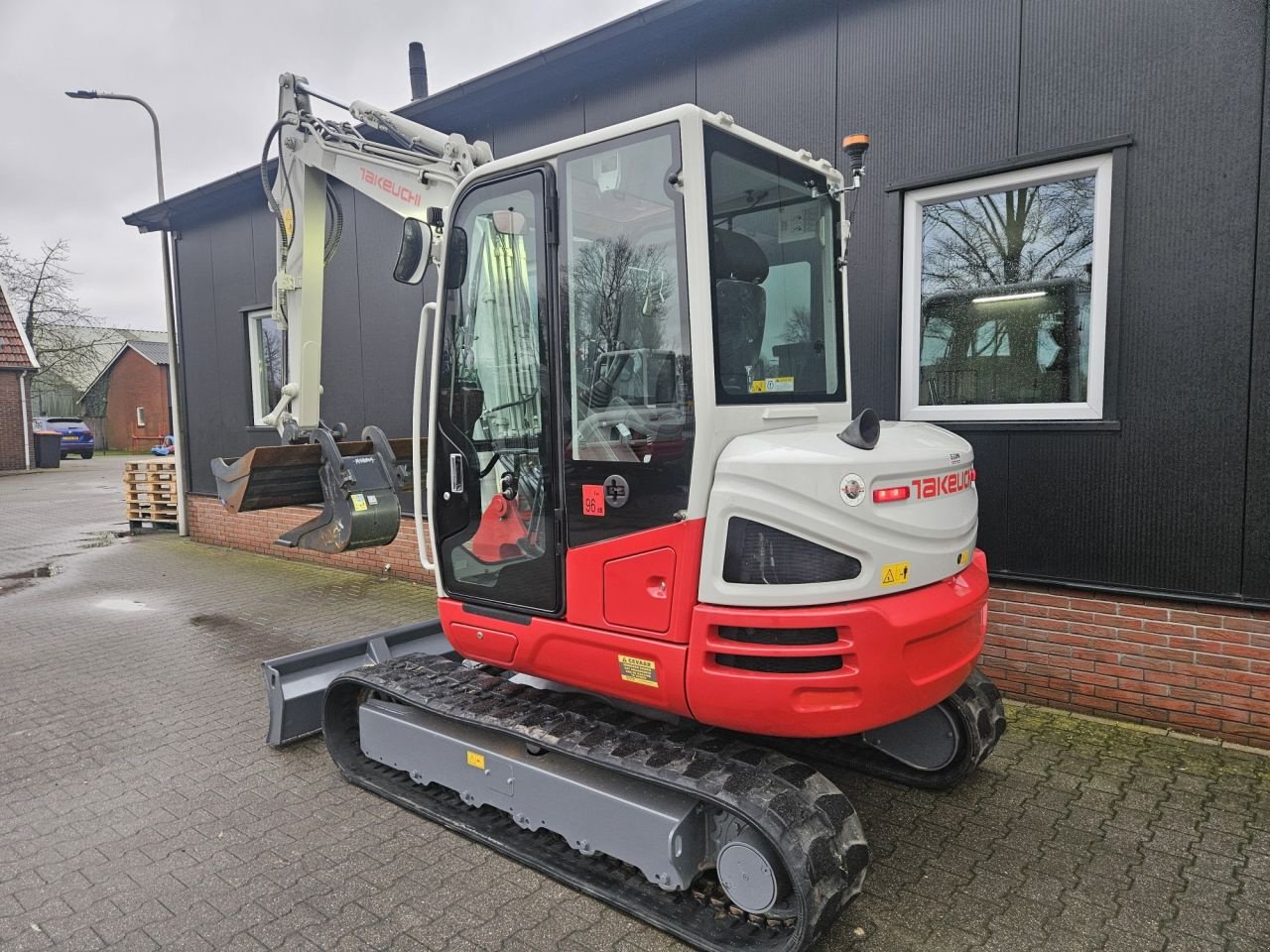 Minibagger от тип Takeuchi TB250-2 stage V, Gebrauchtmaschine в Haaksbergen (Снимка 5)