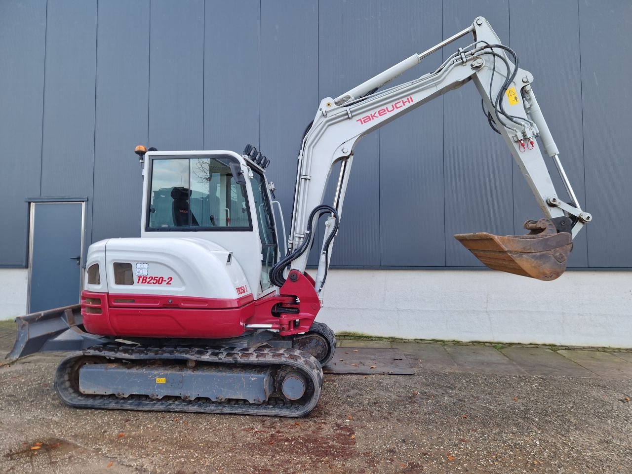 Minibagger Türe ait Takeuchi TB250-2, Gebrauchtmaschine içinde Oirschot (resim 10)