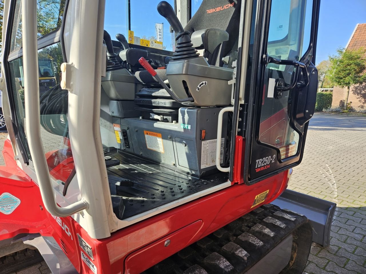 Minibagger Türe ait Takeuchi TB250-2, Gebrauchtmaschine içinde Haaksbergen (resim 8)