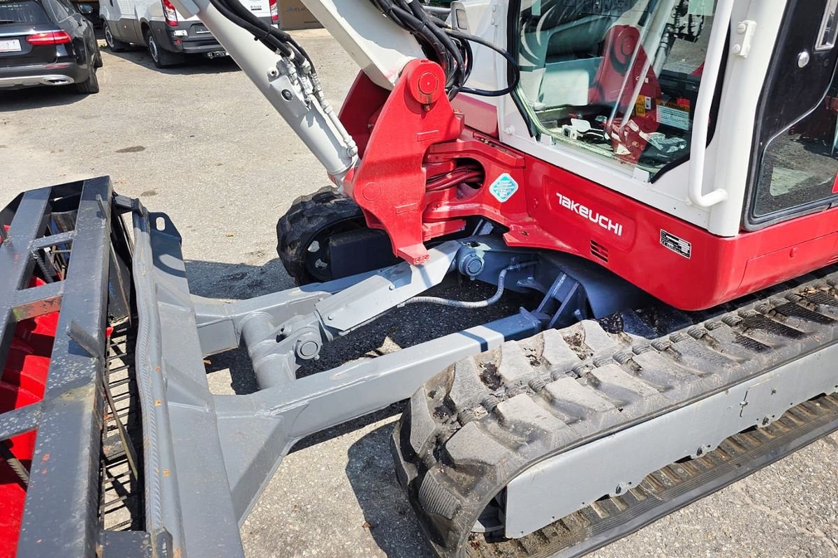 Minibagger du type Takeuchi TB260, Gebrauchtmaschine en Gabersdorf (Photo 11)