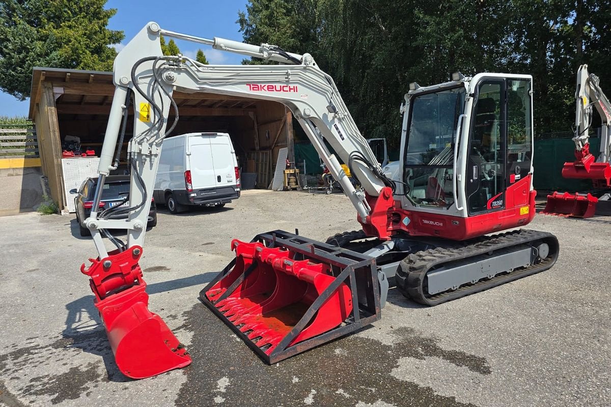 Minibagger del tipo Takeuchi TB260, Gebrauchtmaschine In Gabersdorf (Immagine 1)