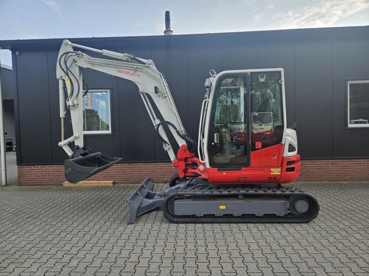 Minibagger del tipo Takeuchi TB260, Gebrauchtmaschine en Haaksbergen (Imagen 1)