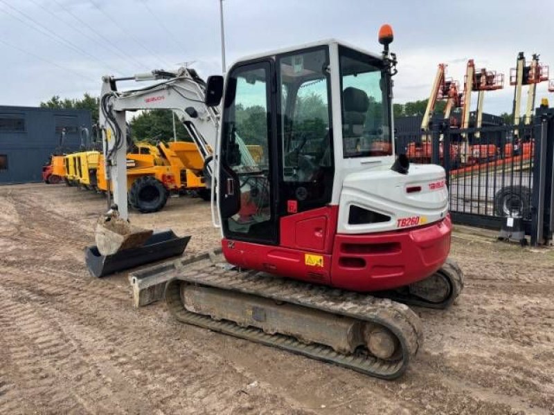 Minibagger del tipo Takeuchi TB260, Gebrauchtmaschine en MOL (Imagen 2)