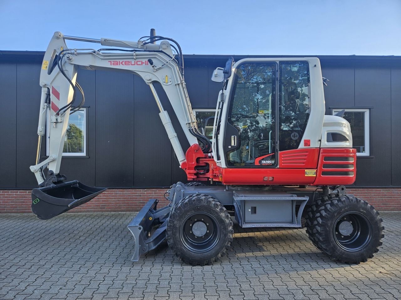 Minibagger of the type Takeuchi TB295W, Gebrauchtmaschine in Haaksbergen (Picture 1)