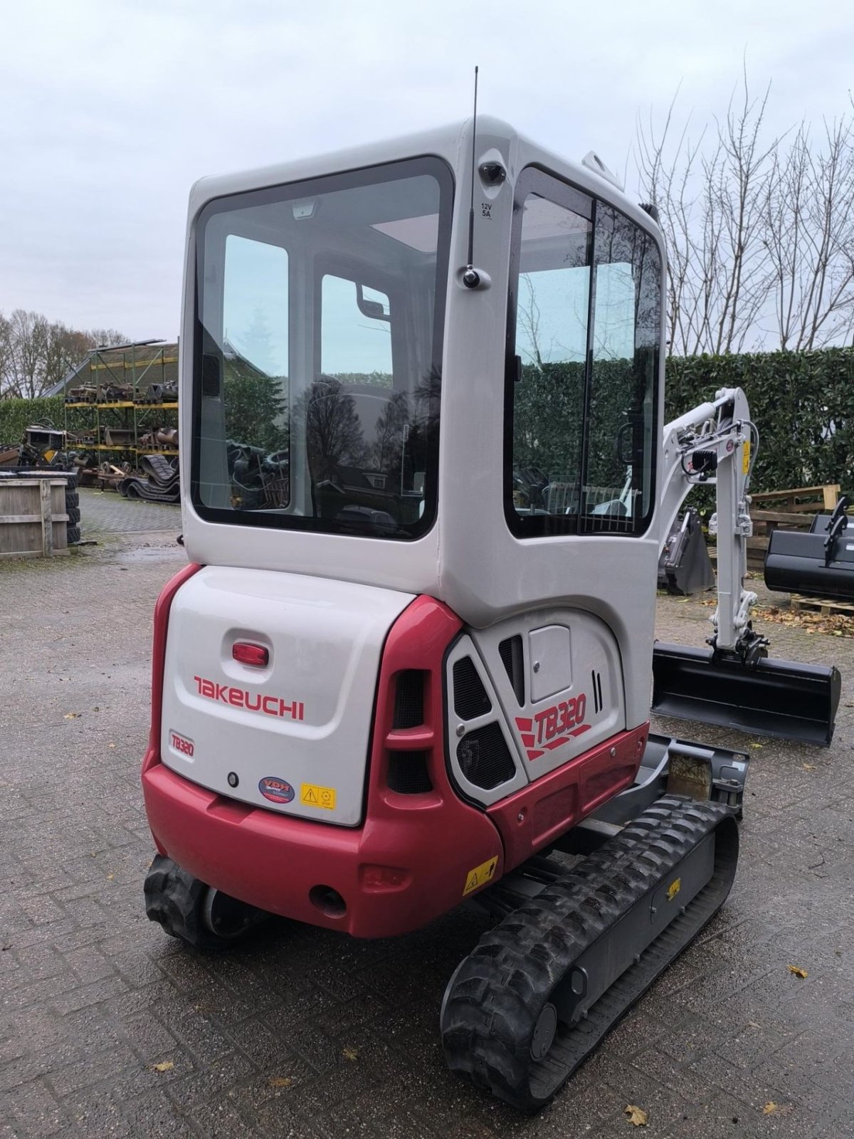 Minibagger of the type Takeuchi TB320, Gebrauchtmaschine in Hardegarijp (Picture 3)