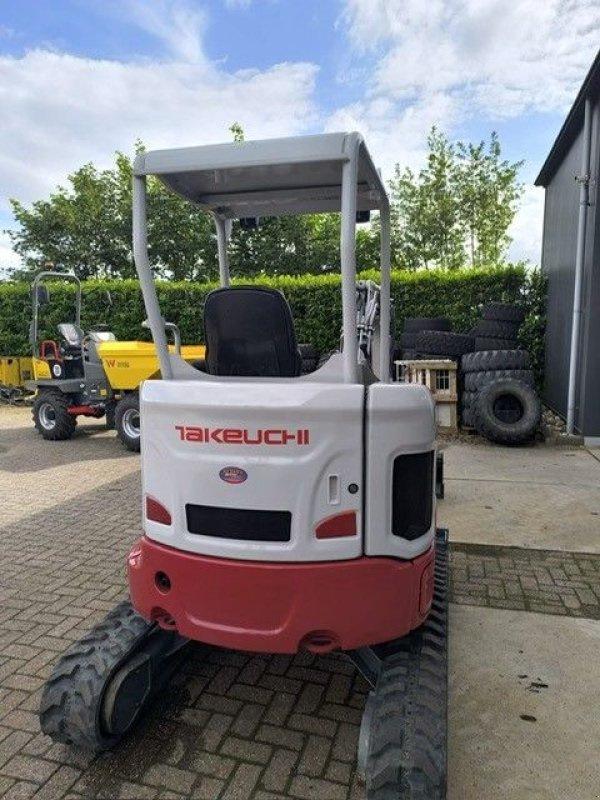 Minibagger typu Takeuchi TB325R, Gebrauchtmaschine w Hardegarijp (Zdjęcie 5)