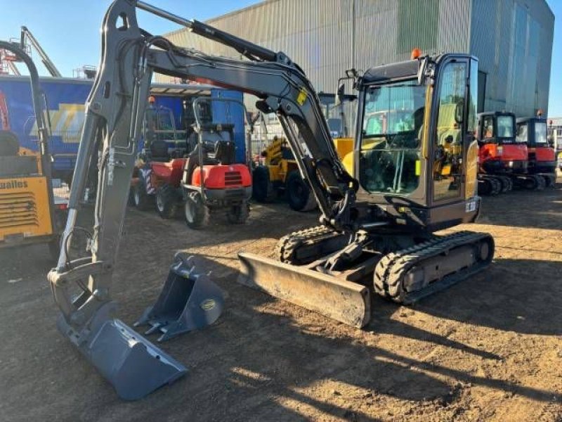 Minibagger du type Volvo EC 35 D, Gebrauchtmaschine en MOL (Photo 1)