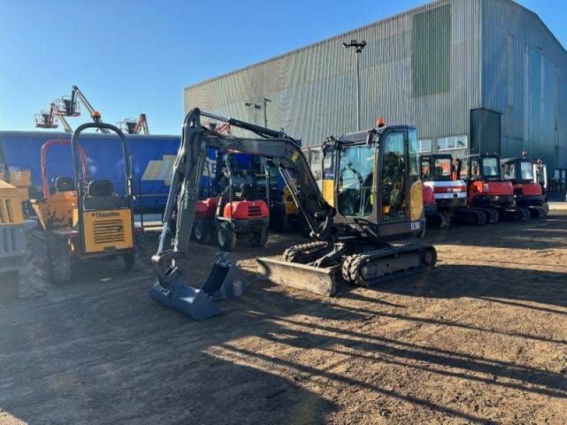 Minibagger van het type Volvo EC 35 D, Gebrauchtmaschine in MOL (Foto 7)