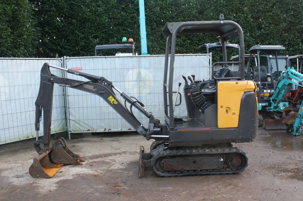 Minibagger tip Volvo EC15D, Gebrauchtmaschine in Antwerpen (Poză 1)