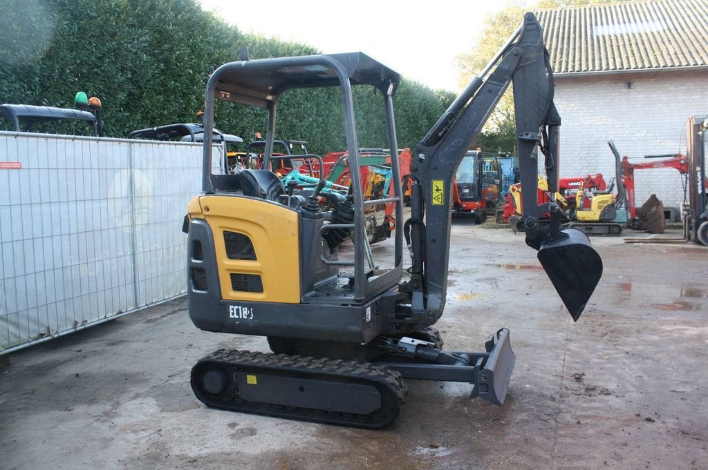 Minibagger типа Volvo EC18, Gebrauchtmaschine в Antwerpen (Фотография 11)