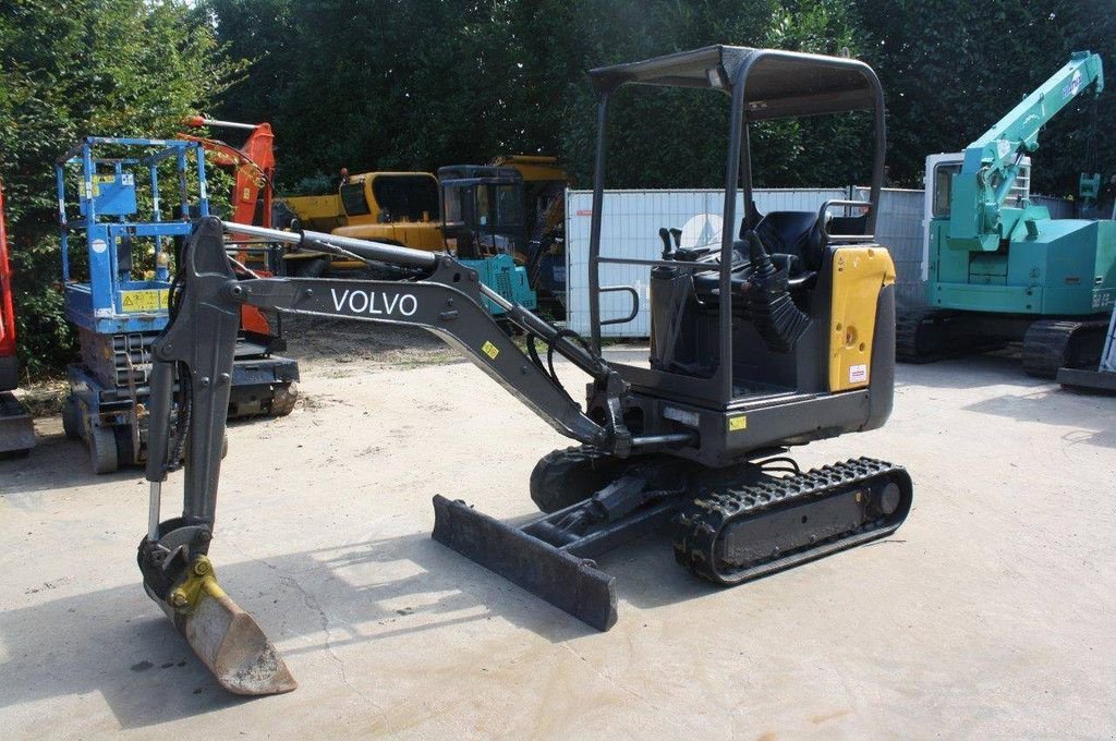 Minibagger des Typs Volvo EC18D, Gebrauchtmaschine in Antwerpen (Bild 1)