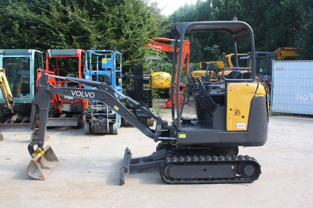 Minibagger van het type Volvo EC18D, Gebrauchtmaschine in Antwerpen (Foto 3)