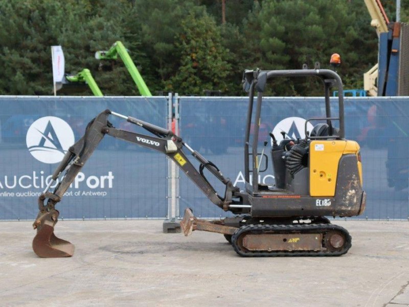 Minibagger du type Volvo EC18D, Gebrauchtmaschine en Antwerpen (Photo 1)