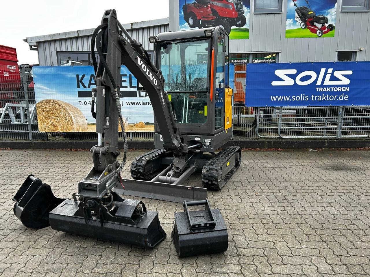 Minibagger del tipo Volvo EC18E (Ersteinsatz 2022), Gebrauchtmaschine In Stuhr (Immagine 1)