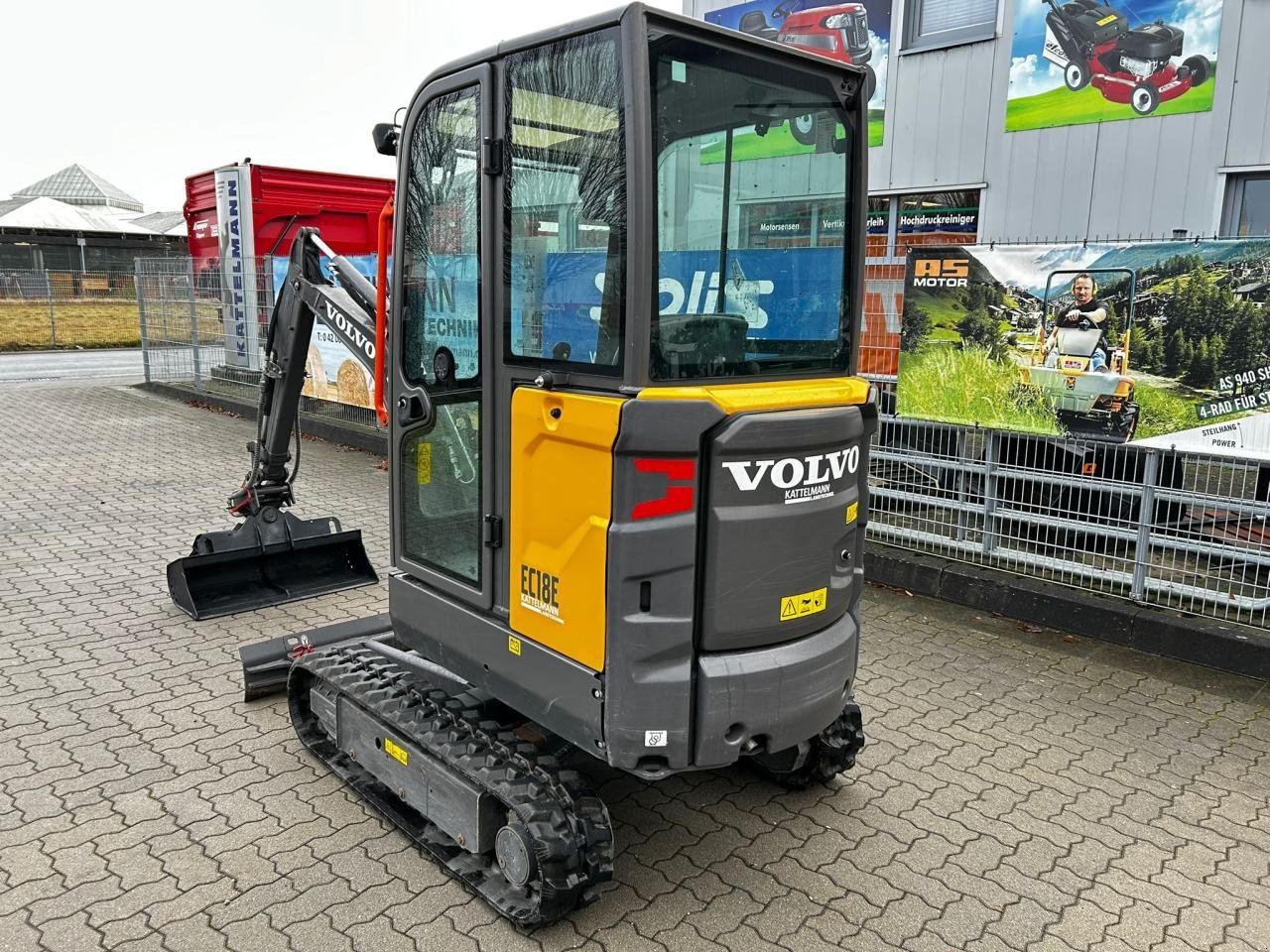 Minibagger del tipo Volvo EC18E (Ersteinsatz 2022), Gebrauchtmaschine In Stuhr (Immagine 4)