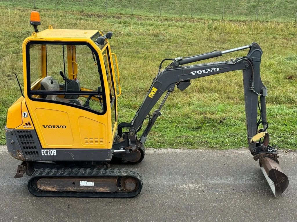 Minibagger del tipo Volvo EC20B XTV 3 bakken, Gebrauchtmaschine In Zevenbergschen Hoek (Immagine 5)