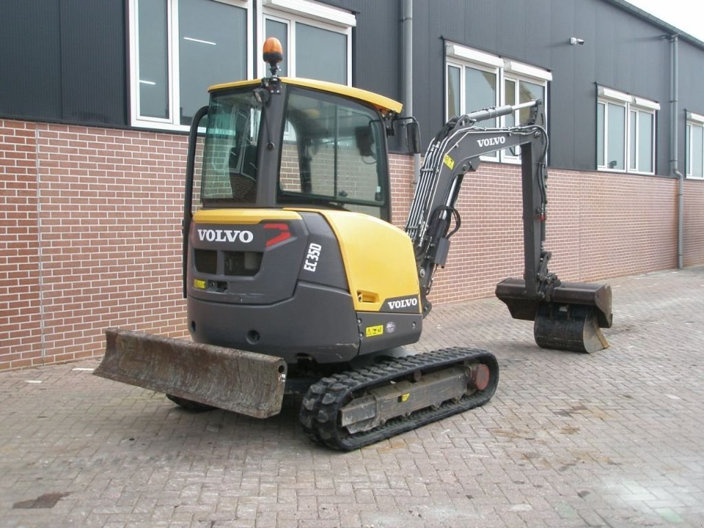 Minibagger tip Volvo EC35D, Gebrauchtmaschine in Barneveld (Poză 3)