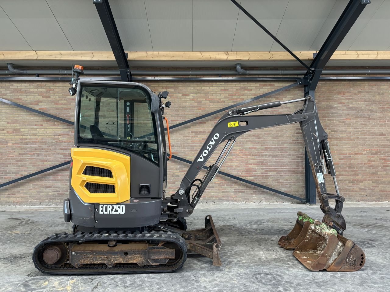 Minibagger a típus Volvo ECR 25 D, Gebrauchtmaschine ekkor: Dronten (Kép 5)