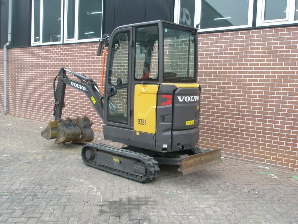 Minibagger typu Volvo ECR18E, Gebrauchtmaschine v Barneveld (Obrázek 2)