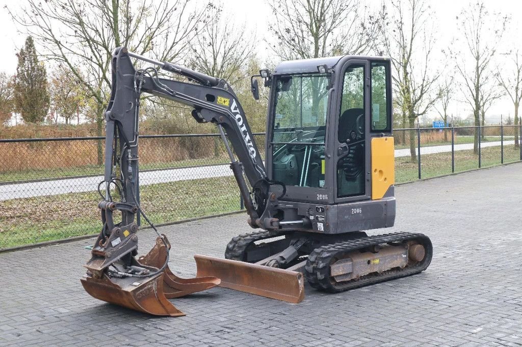 Minibagger del tipo Volvo ECR25 TILT BUCKET 2X BUCKET QUICK COUPLER, Gebrauchtmaschine In Marknesse (Immagine 2)