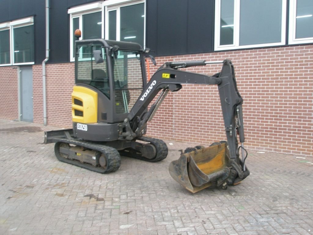 Minibagger typu Volvo ECR25D, Gebrauchtmaschine w Barneveld (Zdjęcie 3)