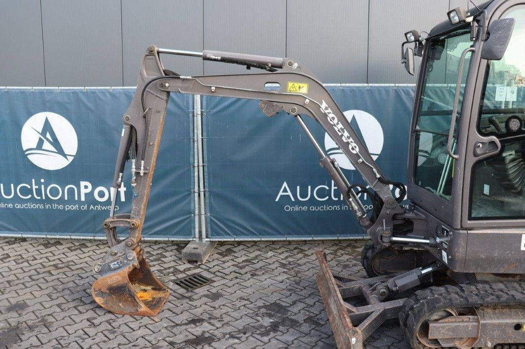 Minibagger del tipo Volvo ECR25D, Gebrauchtmaschine en Antwerpen (Imagen 10)