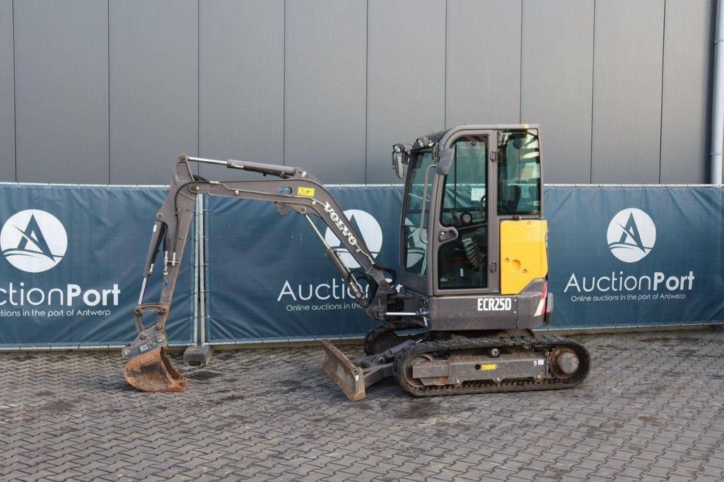 Minibagger del tipo Volvo ECR25D, Gebrauchtmaschine en Antwerpen (Imagen 1)