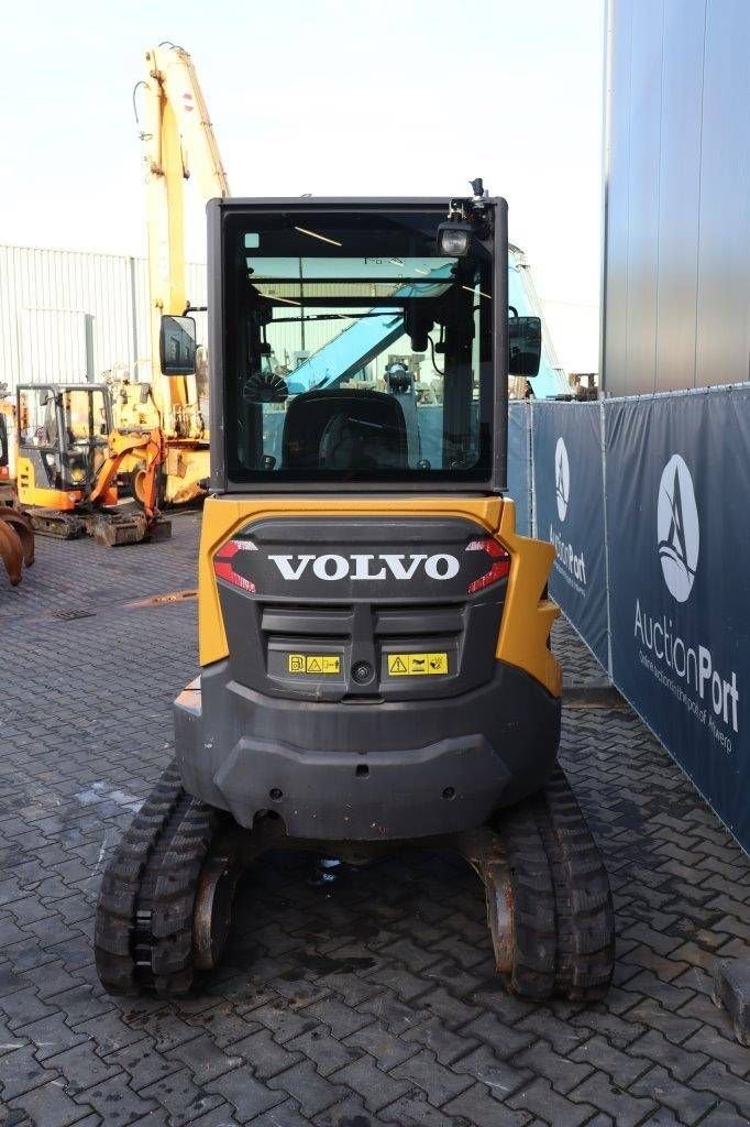 Minibagger del tipo Volvo ECR25D, Gebrauchtmaschine en Antwerpen (Imagen 4)