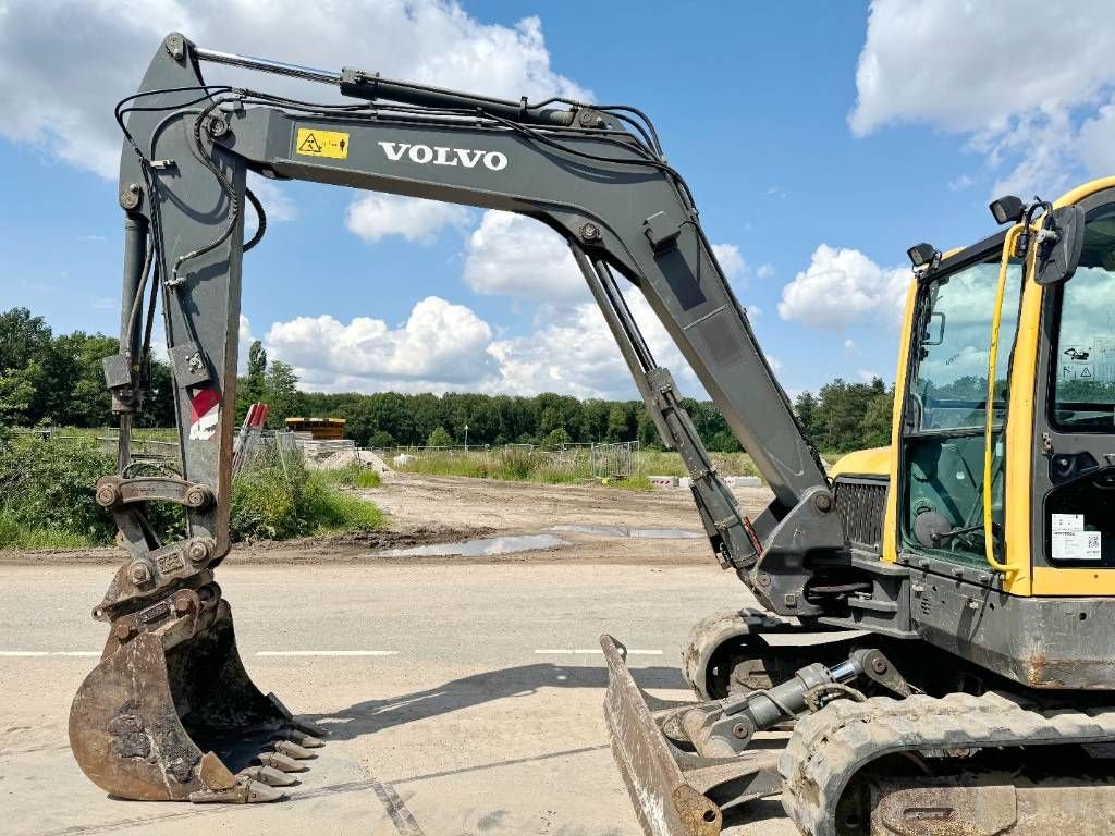 Minibagger typu Volvo ECR88 Plus - 5 Buckets Included / Quick Coupler, Gebrauchtmaschine w Veldhoven (Zdjęcie 10)