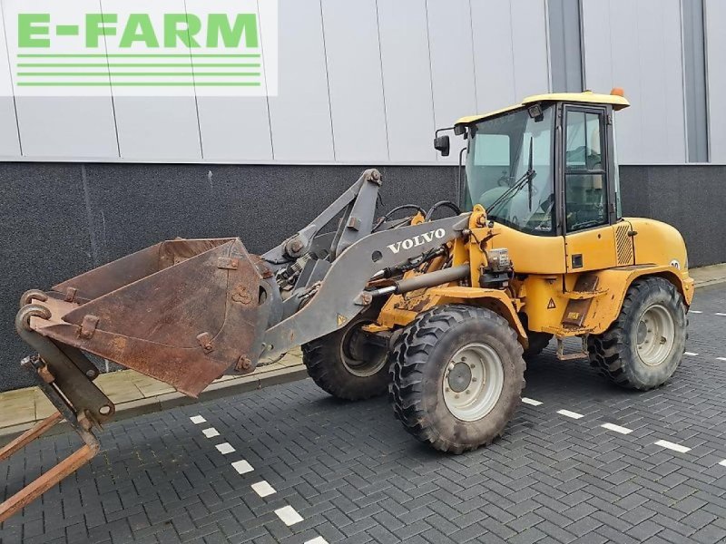 Minibagger of the type Volvo l35 incl. bak en lepel, Gebrauchtmaschine in gg VEGHEL (Picture 1)