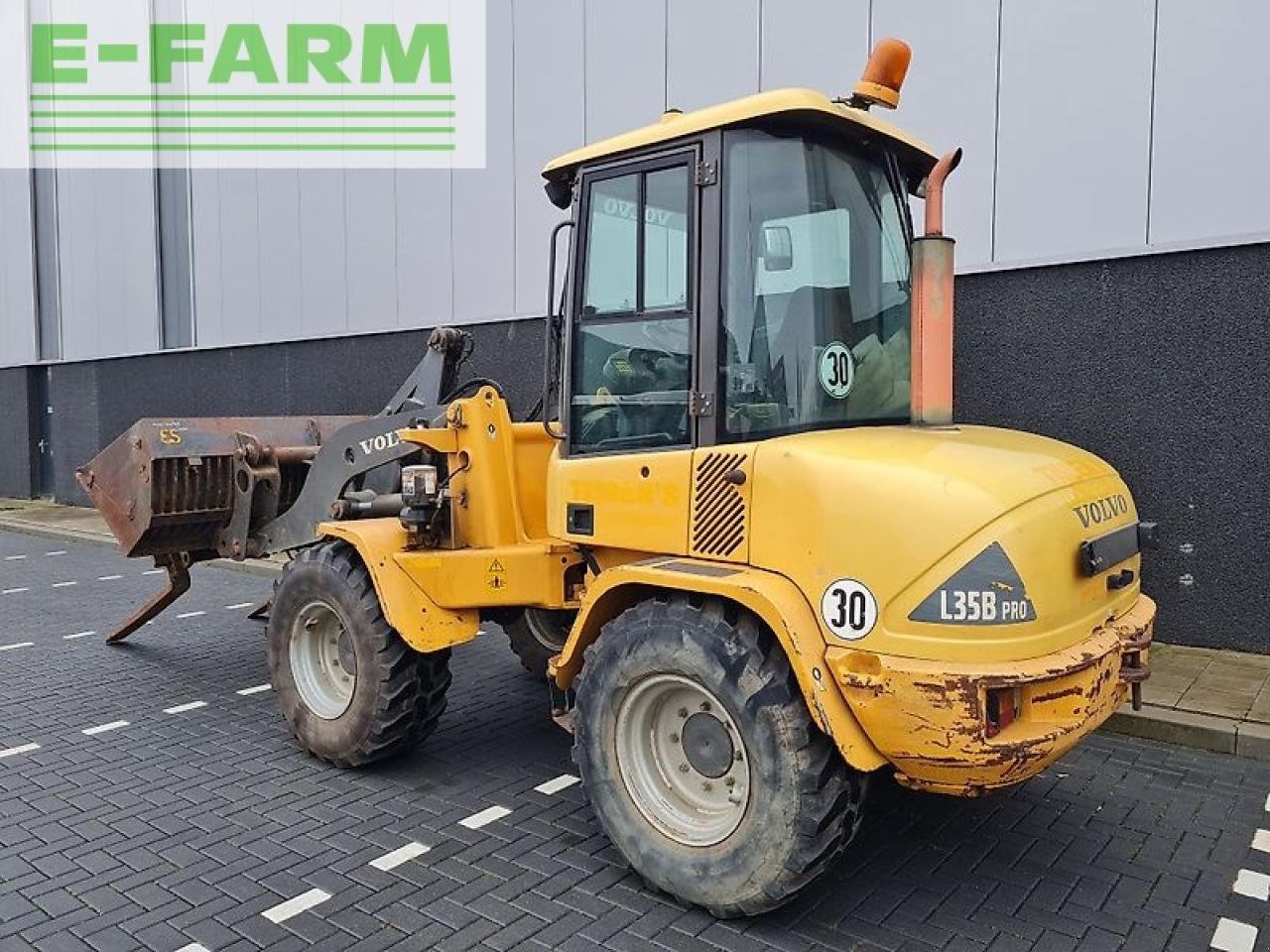 Minibagger Türe ait Volvo l35 incl. bak en lepel, Gebrauchtmaschine içinde gg VEGHEL (resim 9)