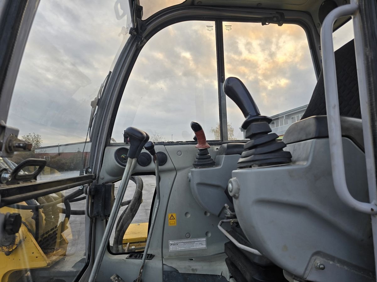 Minibagger du type Wacker Neuson 8002RD, Gebrauchtmaschine en Gabersdorf (Photo 4)