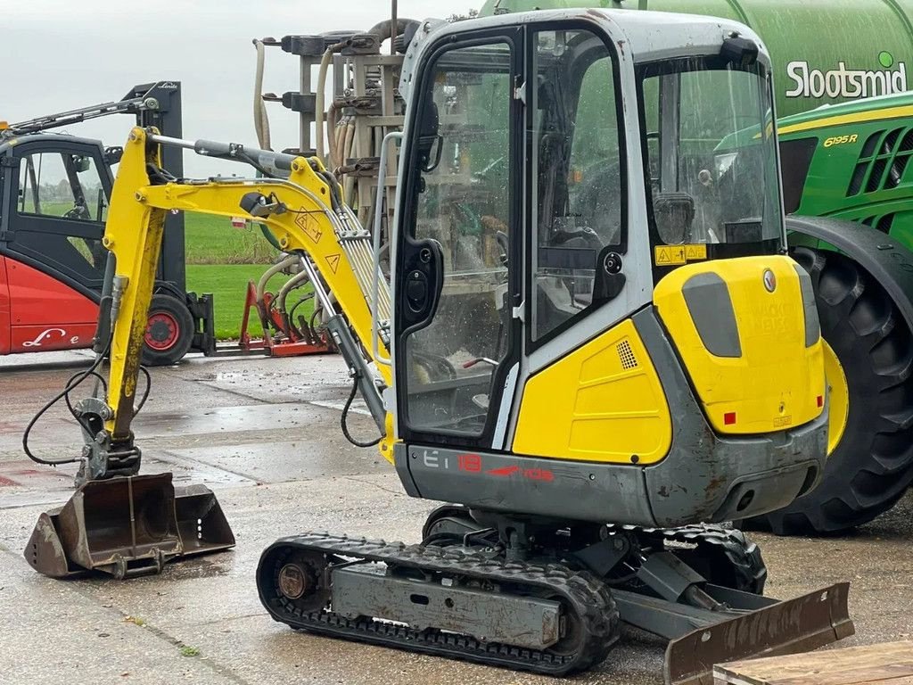 Minibagger typu Wacker Neuson ET 18 MINI KRAAN RUPSKRAAN KANTELBAK, Gebrauchtmaschine w Ruinerwold (Zdjęcie 5)