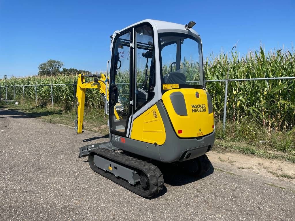 Minibagger of the type Wacker Neuson ET18, Neumaschine in Sittard (Picture 3)