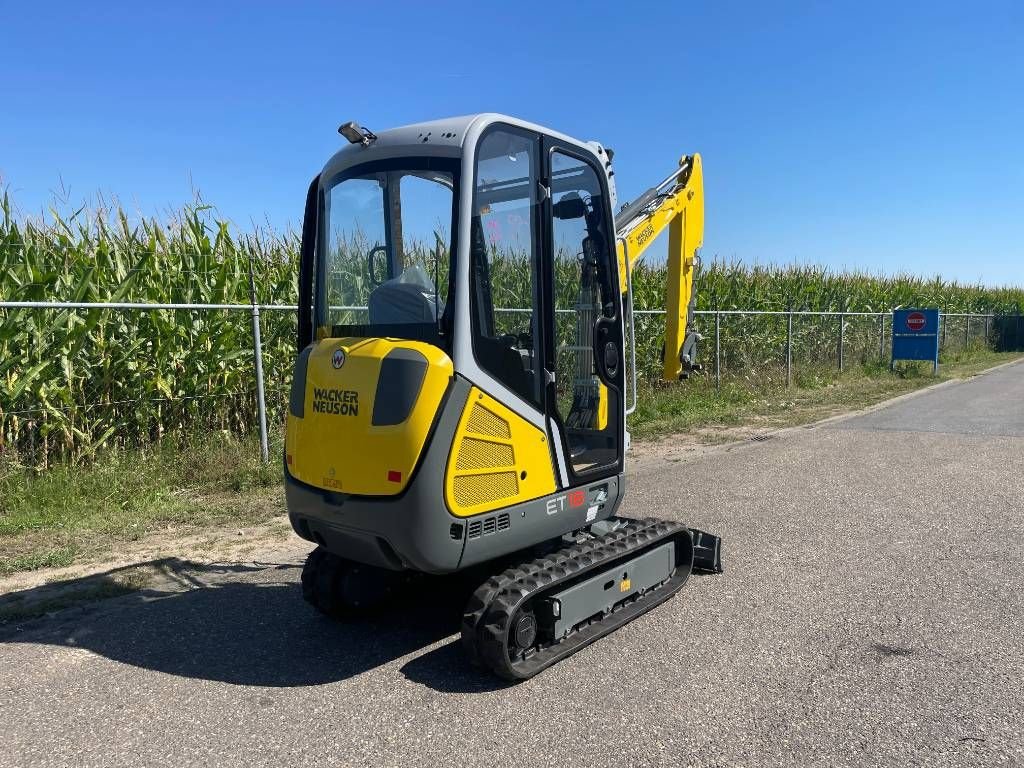 Minibagger of the type Wacker Neuson ET18, Neumaschine in Sittard (Picture 5)