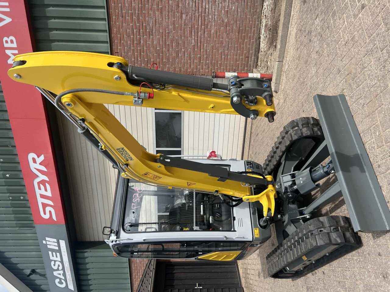 Minibagger of the type Wacker Neuson ET24, Neumaschine in Putten (Picture 2)