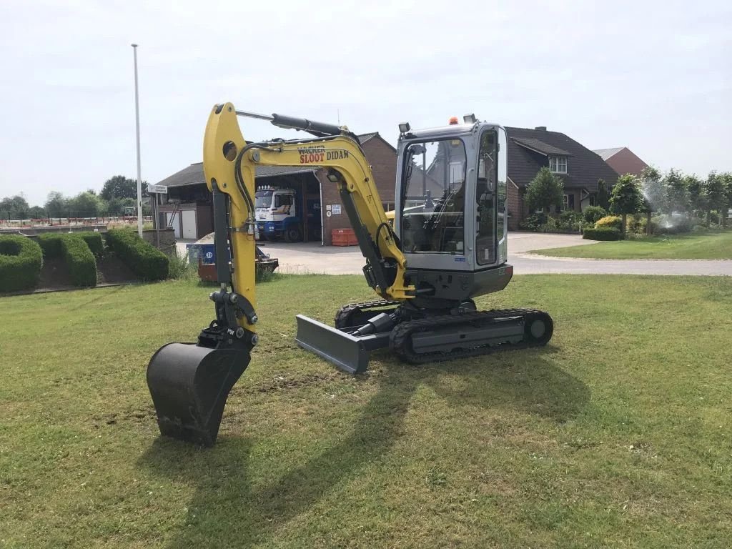 Minibagger of the type Wacker Neuson EZ38 4 tons minigraafmachine, Gebrauchtmaschine in Didam (Picture 3)