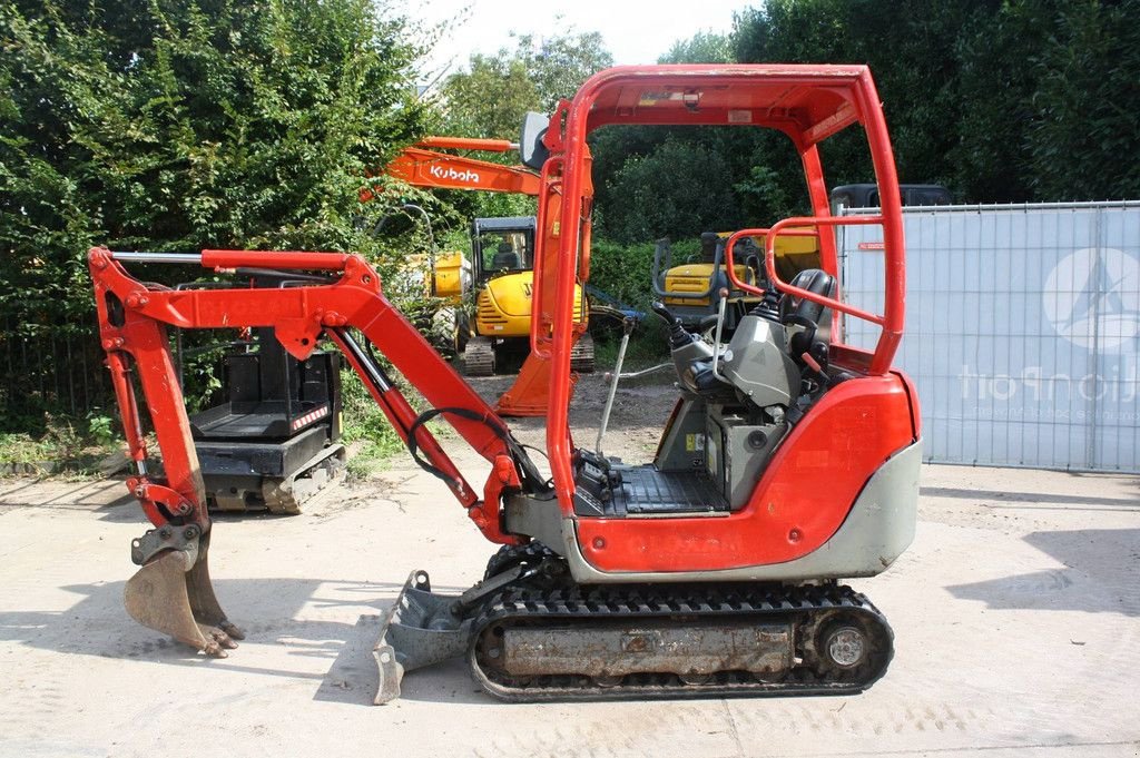 Minibagger des Typs Yanmar SV15, Gebrauchtmaschine in Antwerpen (Bild 1)