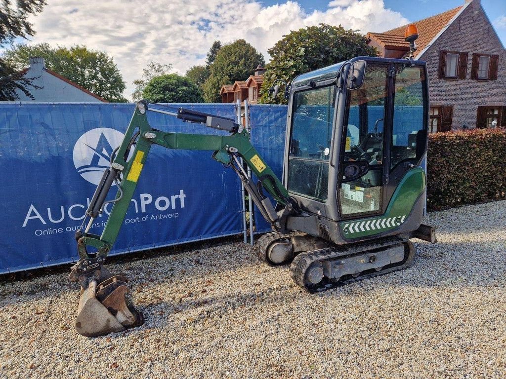 Minibagger du type Yanmar SV16, Gebrauchtmaschine en Antwerpen (Photo 1)