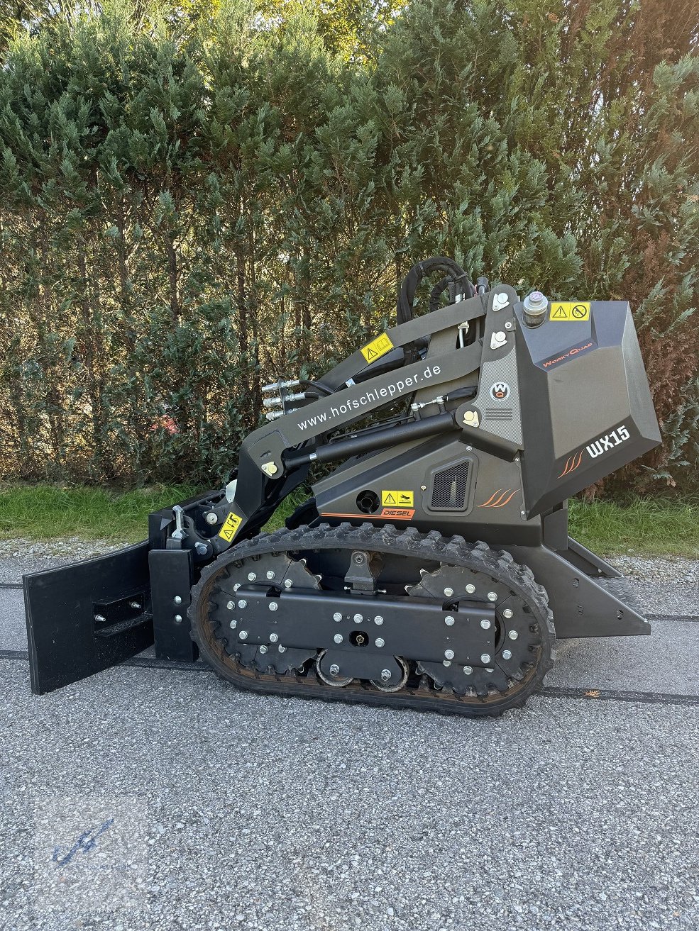 Minidumper of the type Cast Group WorkyTrax 15, Neumaschine in Bruckmühl (Picture 1)