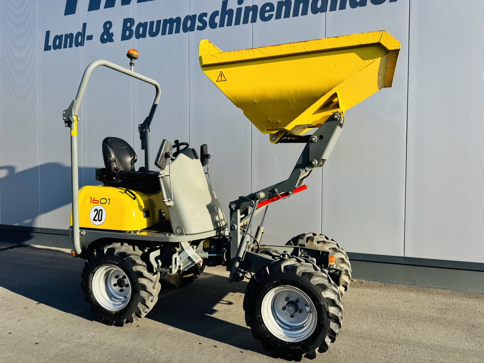 Minidumper van het type Wacker Neuson 1601 / 1501 HIGH TIP, Gebrauchtmaschine in Falkenstein (Foto 4)