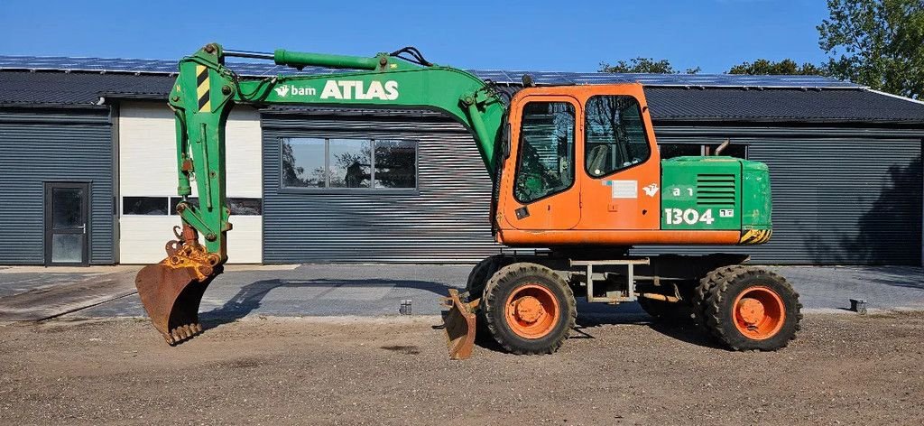 Mobilbagger du type Atlas 1304, Gebrauchtmaschine en Scharsterbrug (Photo 2)