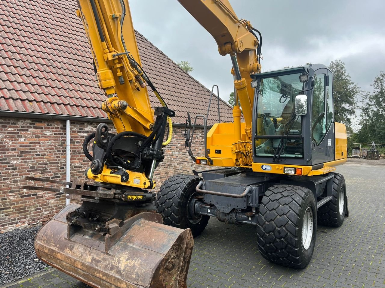 Mobilbagger van het type Atlas Terex TW 140, Gebrauchtmaschine in Nijelamer (Foto 5)