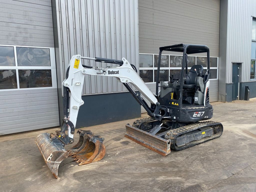 Mobilbagger des Typs Bobcat E27, Gebrauchtmaschine in Velddriel (Bild 2)